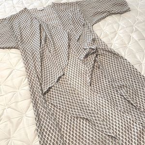 LuLaRoe Shirley lightweight kimono size small